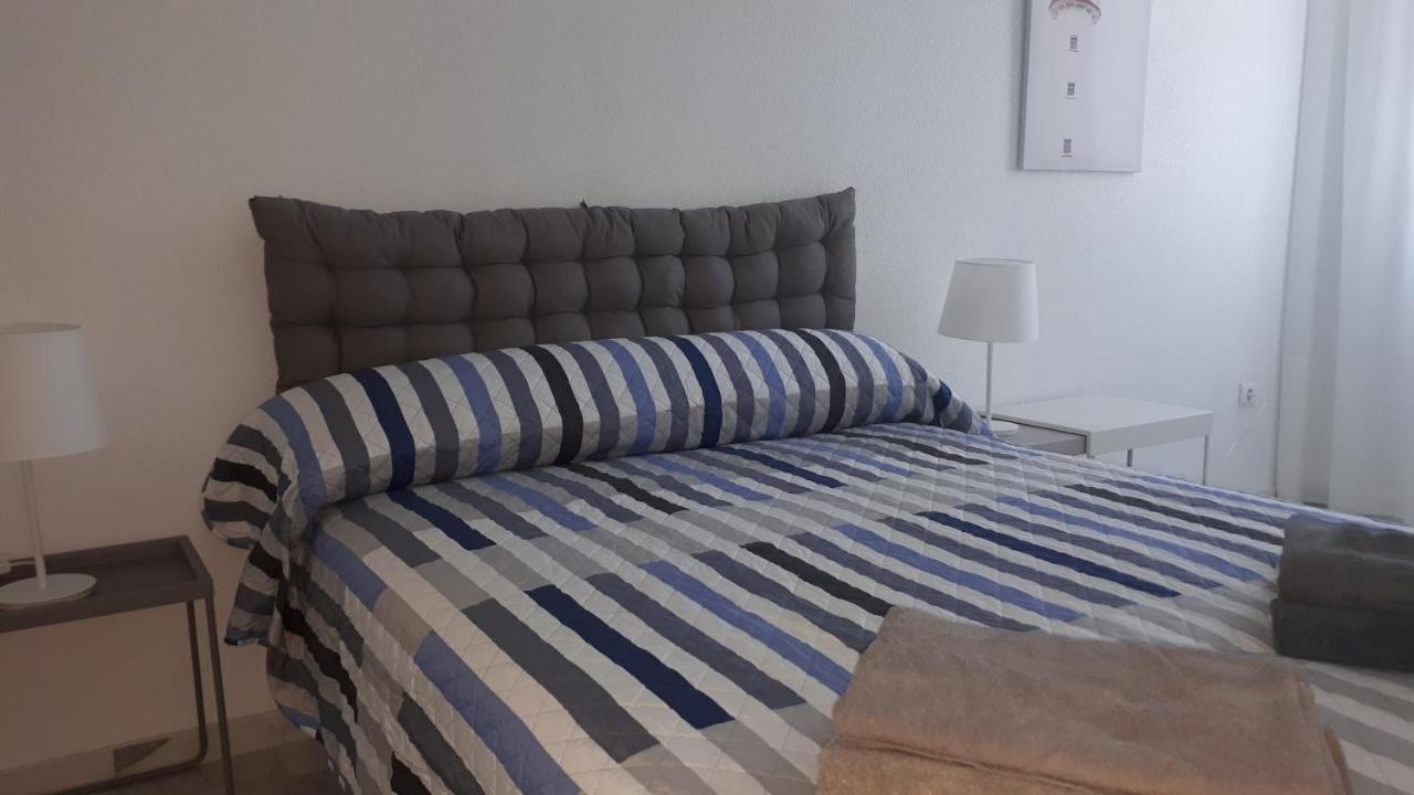 Apartment In Costa Del Sol With Large Terrace For 9 People รินกอนเดลาวิกตอเรีย ภายนอก รูปภาพ