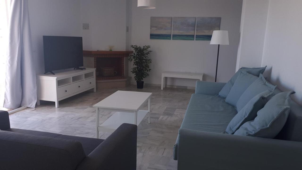 Apartment In Costa Del Sol With Large Terrace For 9 People รินกอนเดลาวิกตอเรีย ภายนอก รูปภาพ
