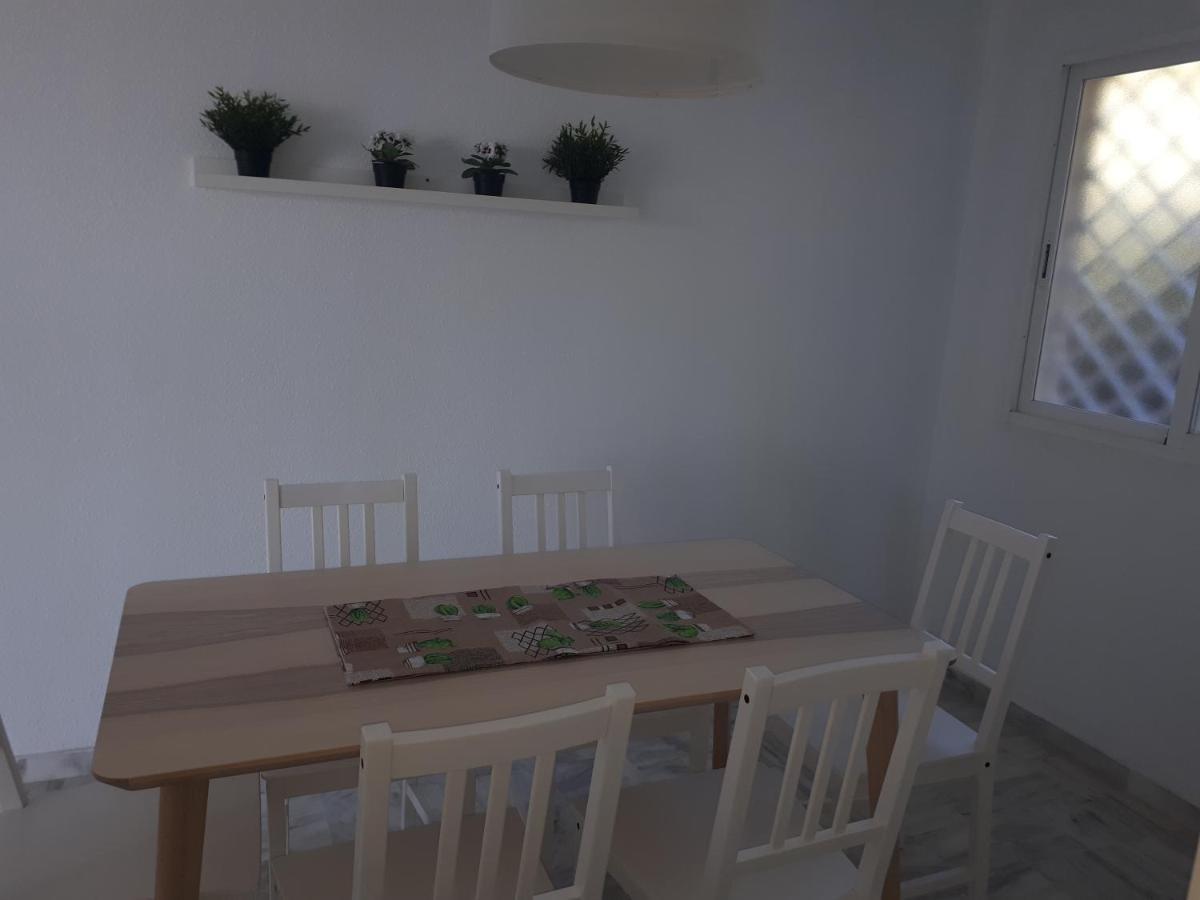 Apartment In Costa Del Sol With Large Terrace For 9 People รินกอนเดลาวิกตอเรีย ภายนอก รูปภาพ